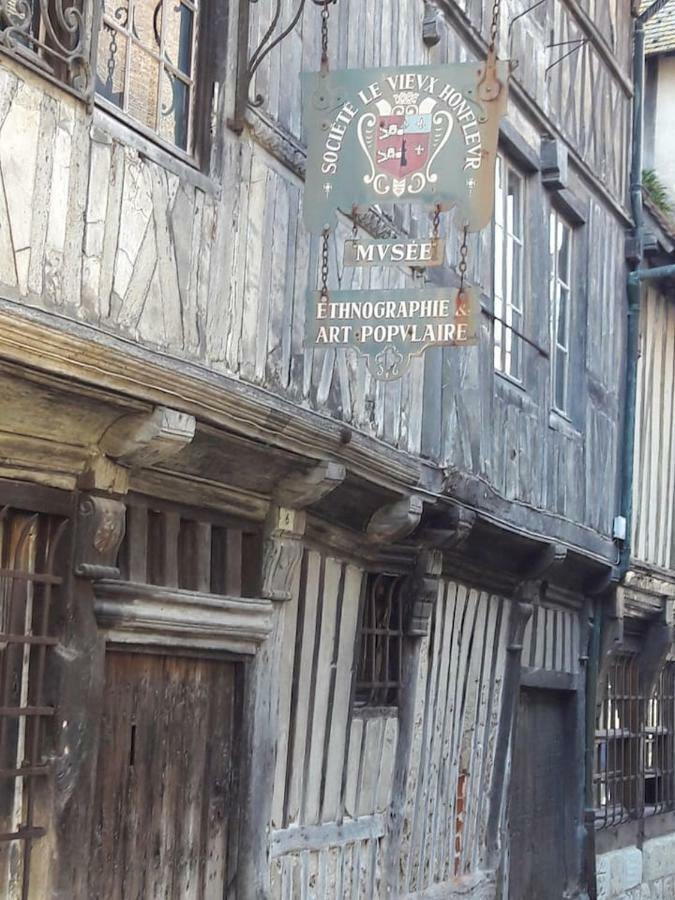 maison de ville idéalement située à honfleur avec parking Honfleur Exterior foto